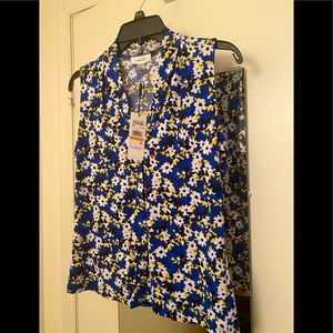 Calvin Klein Floral Blouse, New with tags, size, petite small, smoke free home
